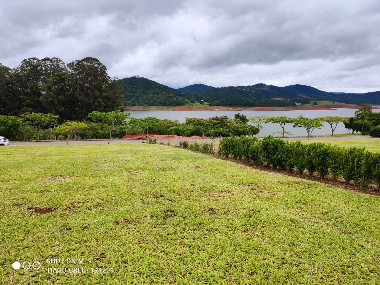 #983 - Terreno em condomínio para Venda em Piracaia - SP