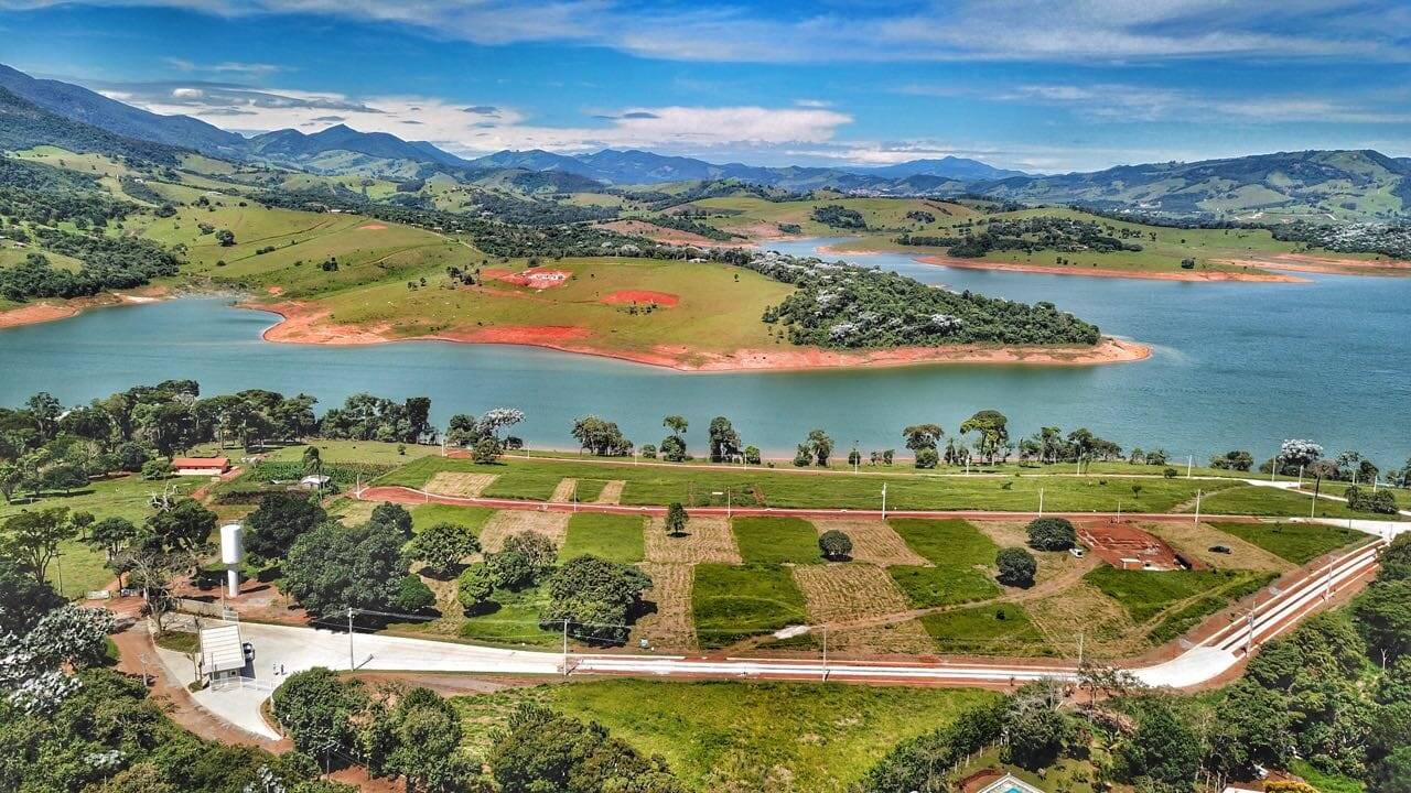 #1131 - Terreno em condomínio para Venda em Joanópolis - SP