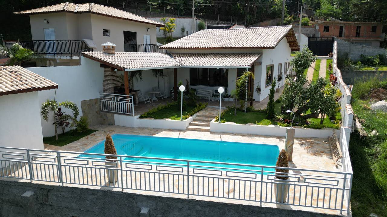 #1618 - Casa para Venda em Mairiporã - SP