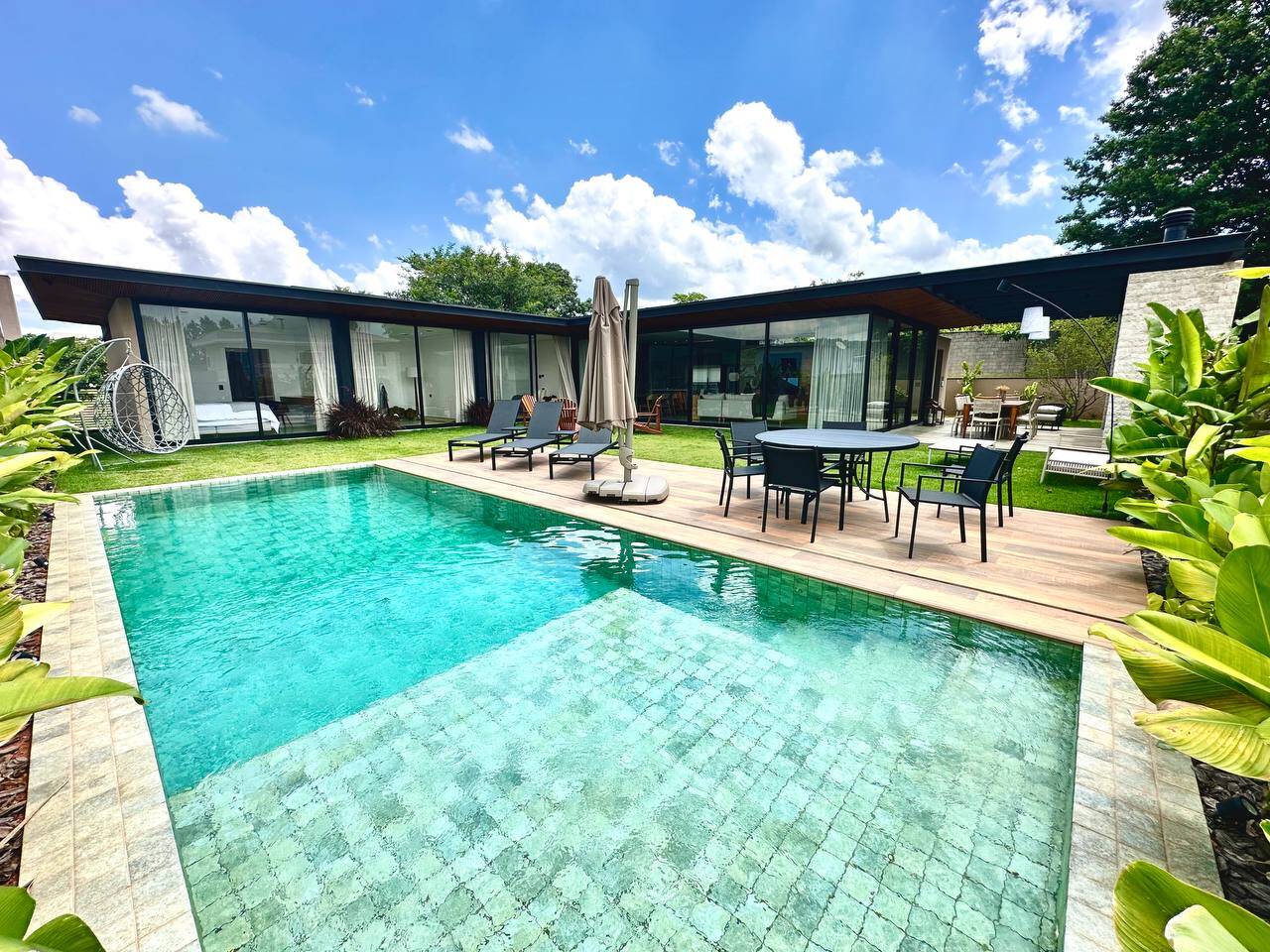 #1724 - Casa em Condomínio para Venda em Atibaia - SP