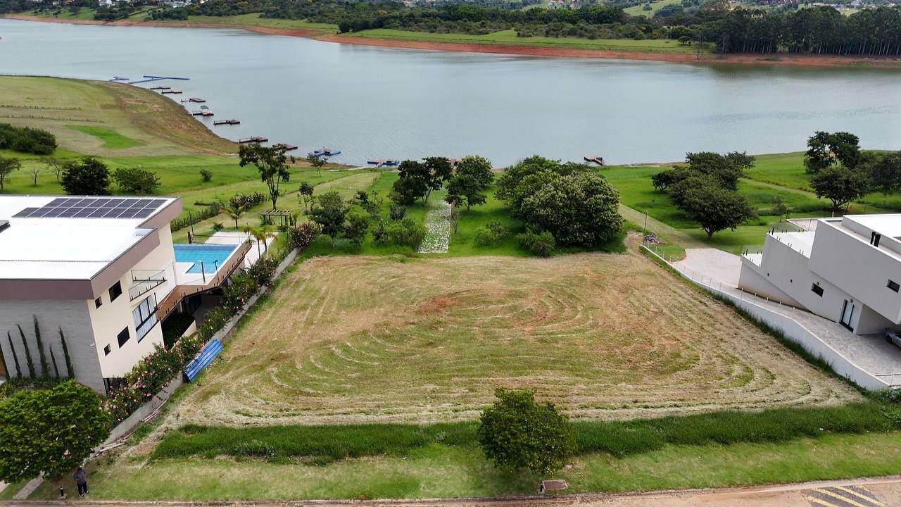 #1726 - Terreno em condomínio para Venda em Piracaia - SP