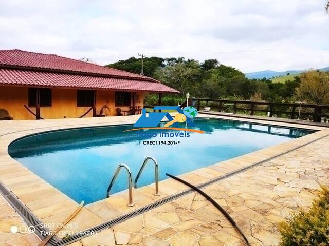 Venda em cachoeirinha - Bom Jesus dos Perdões