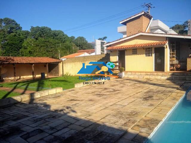 #211 - Casa para Venda em Atibaia - SP