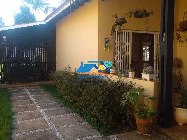 #211 - Casa para Venda em Atibaia - SP