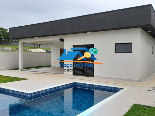 #1057 - Casa para Venda em Atibaia - SP