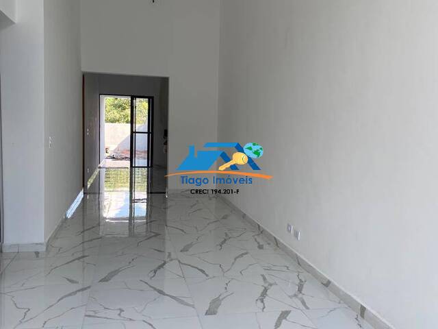Casa para Venda em Atibaia - 3