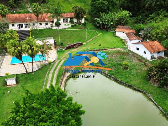 Águas Claras Club - Piscinas, Toboáguas e Paisagismo em São