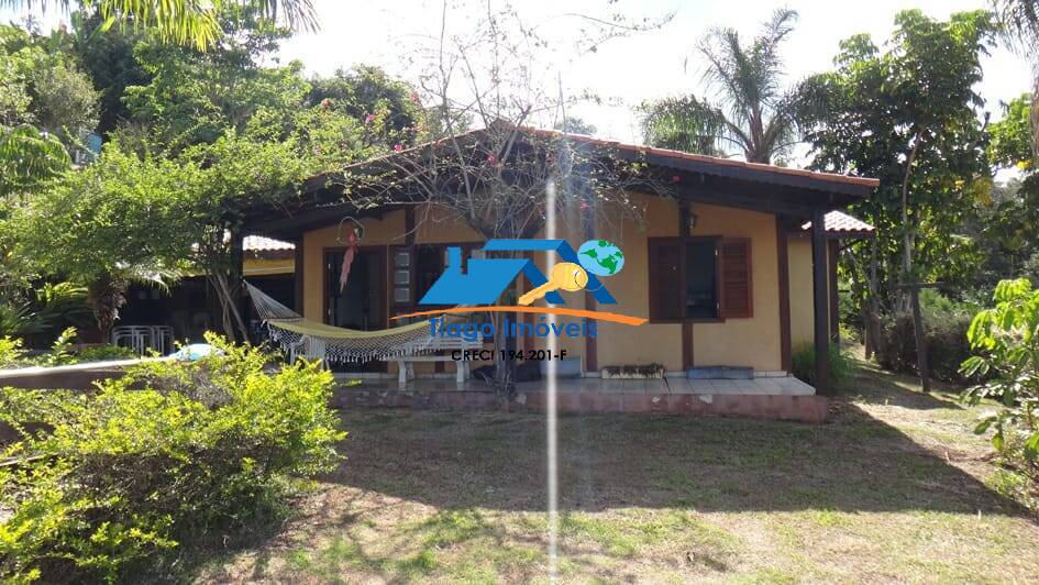 Casa, 3 quartos, 2576 m² - Foto 1