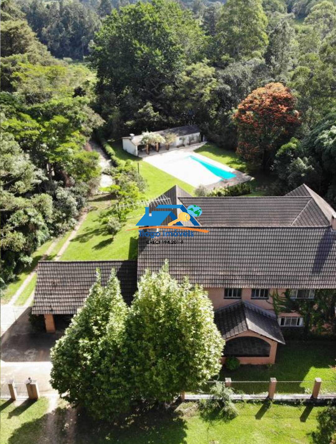 Casa, 5 quartos, 82600 m² - Foto 1