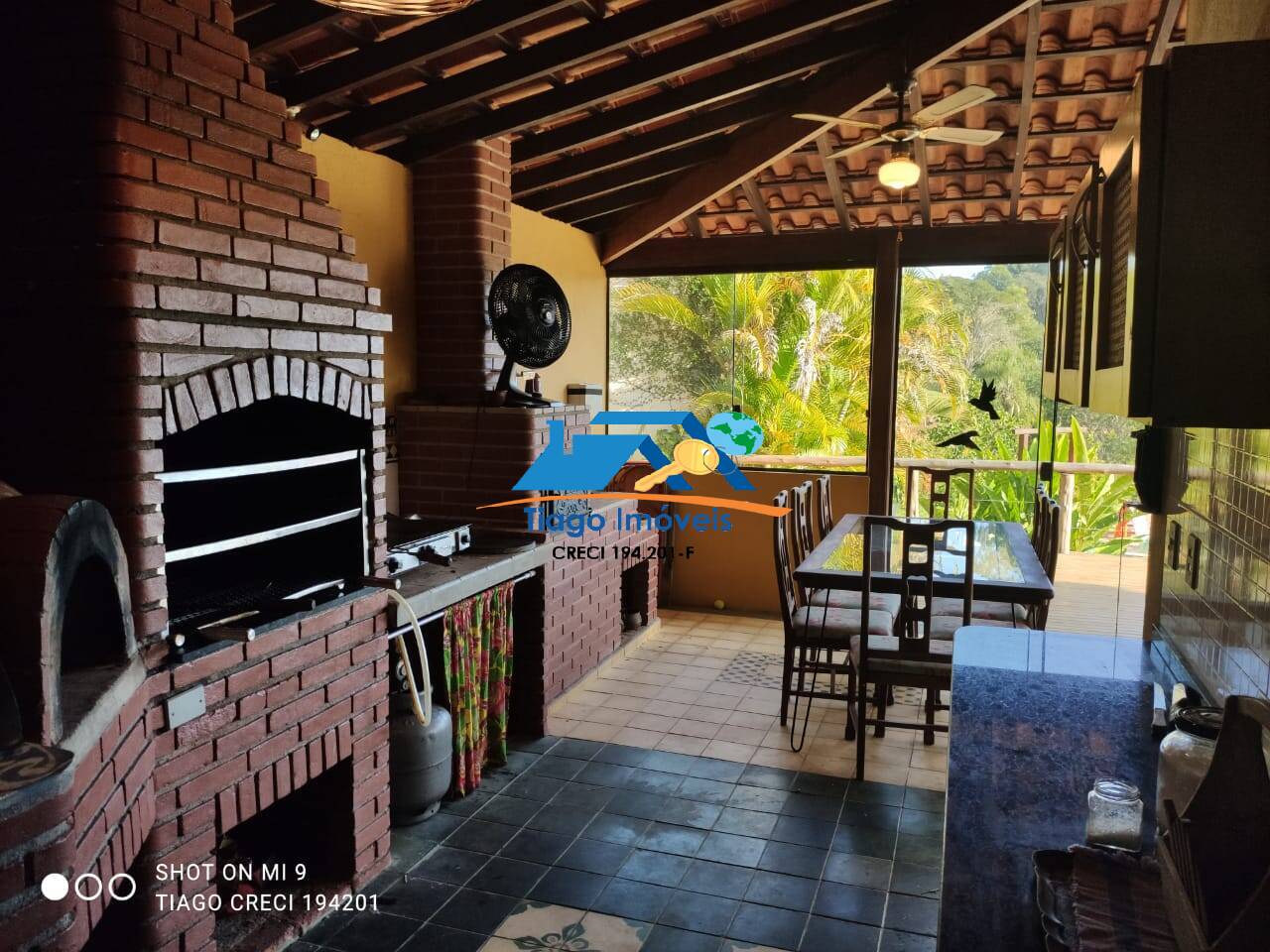 Chácara à venda com 6 quartos, 650m² - Foto 37