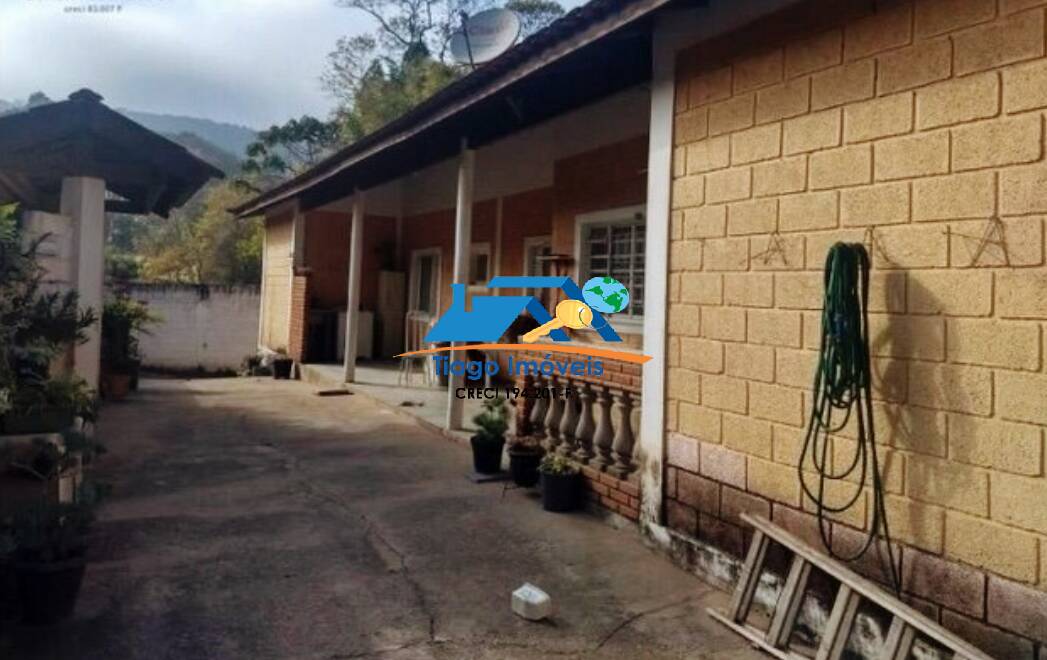 Chácara à venda com 5 quartos, 3000m² - Foto 1