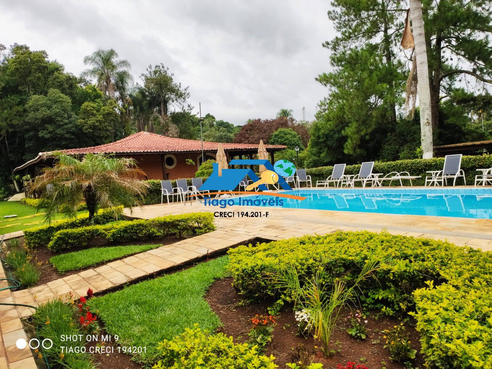 Chácara, 9 quartos, 9466 m² - Foto 1