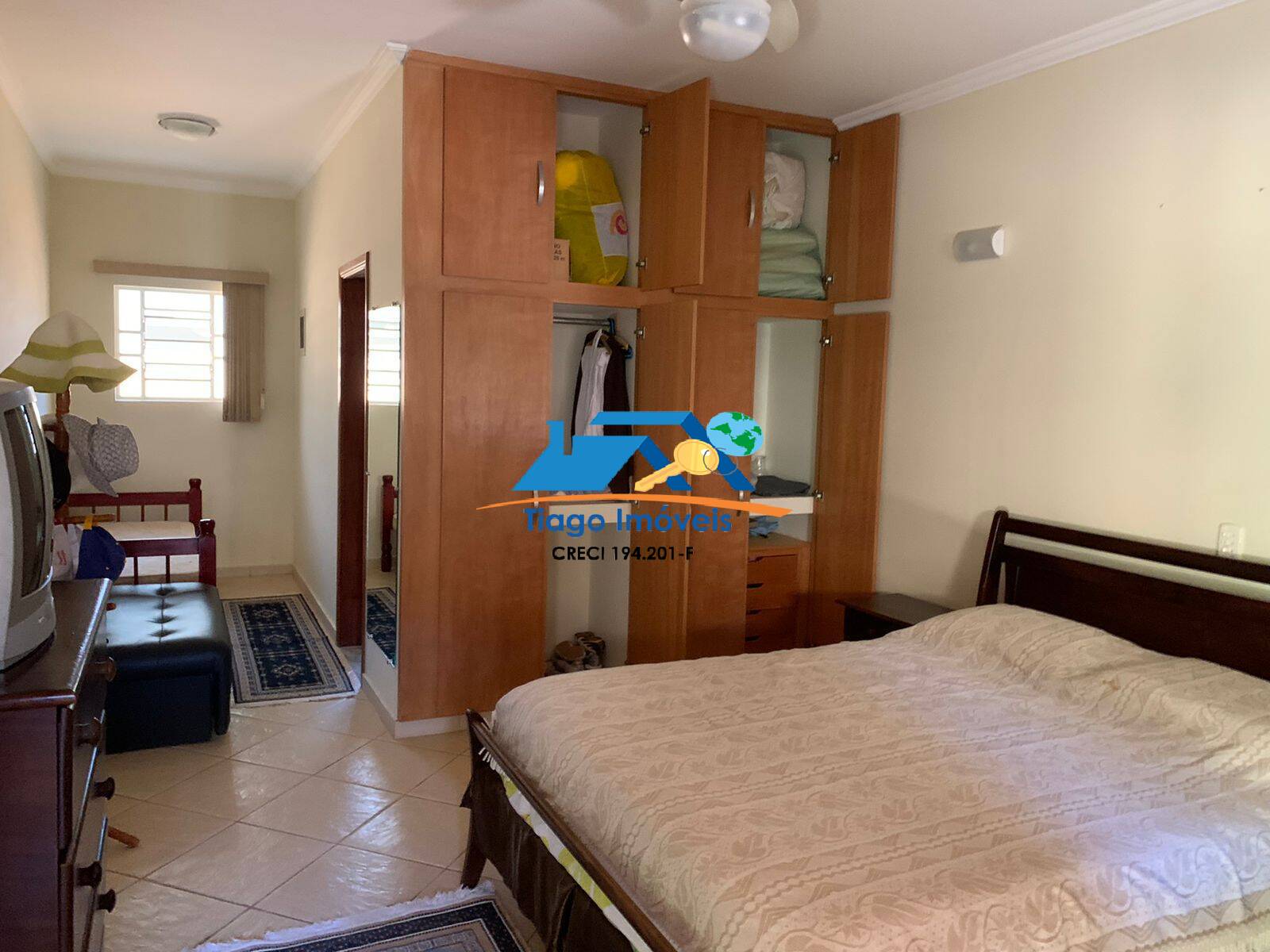 Sítio, 10 quartos, 8400 m² - Foto 14