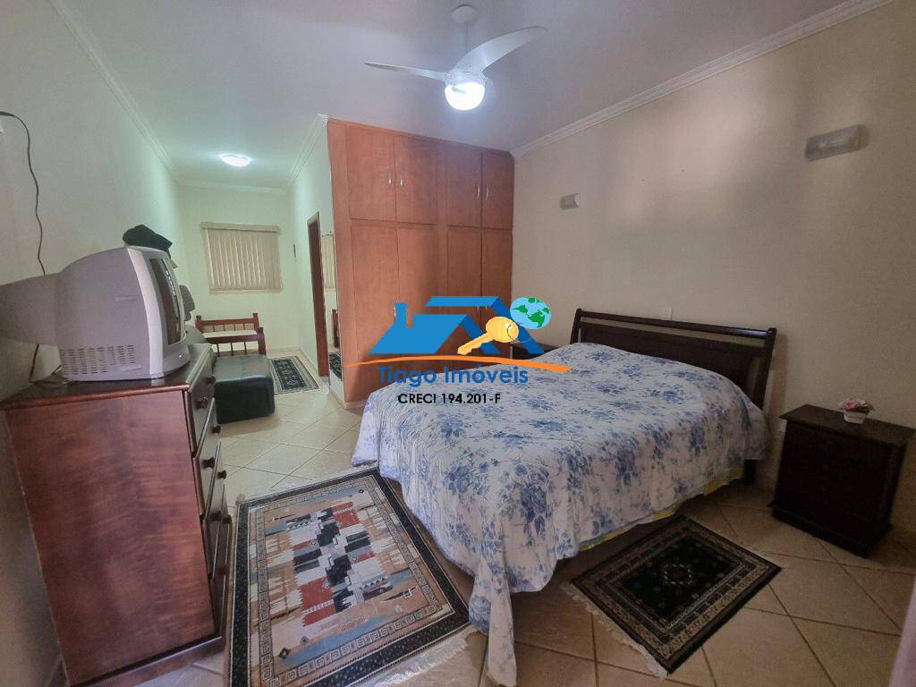 Sítio, 10 quartos, 8400 m² - Foto 15