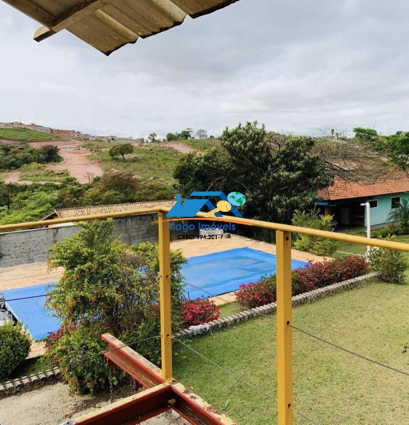 Chácara à venda com 6 quartos, 2800m² - Foto 2