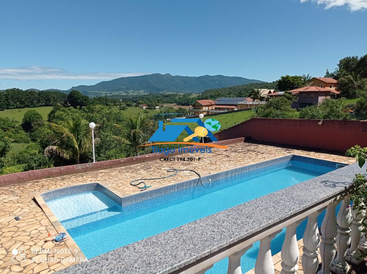 Sítio, 4 quartos, 5000 m² - Foto 1