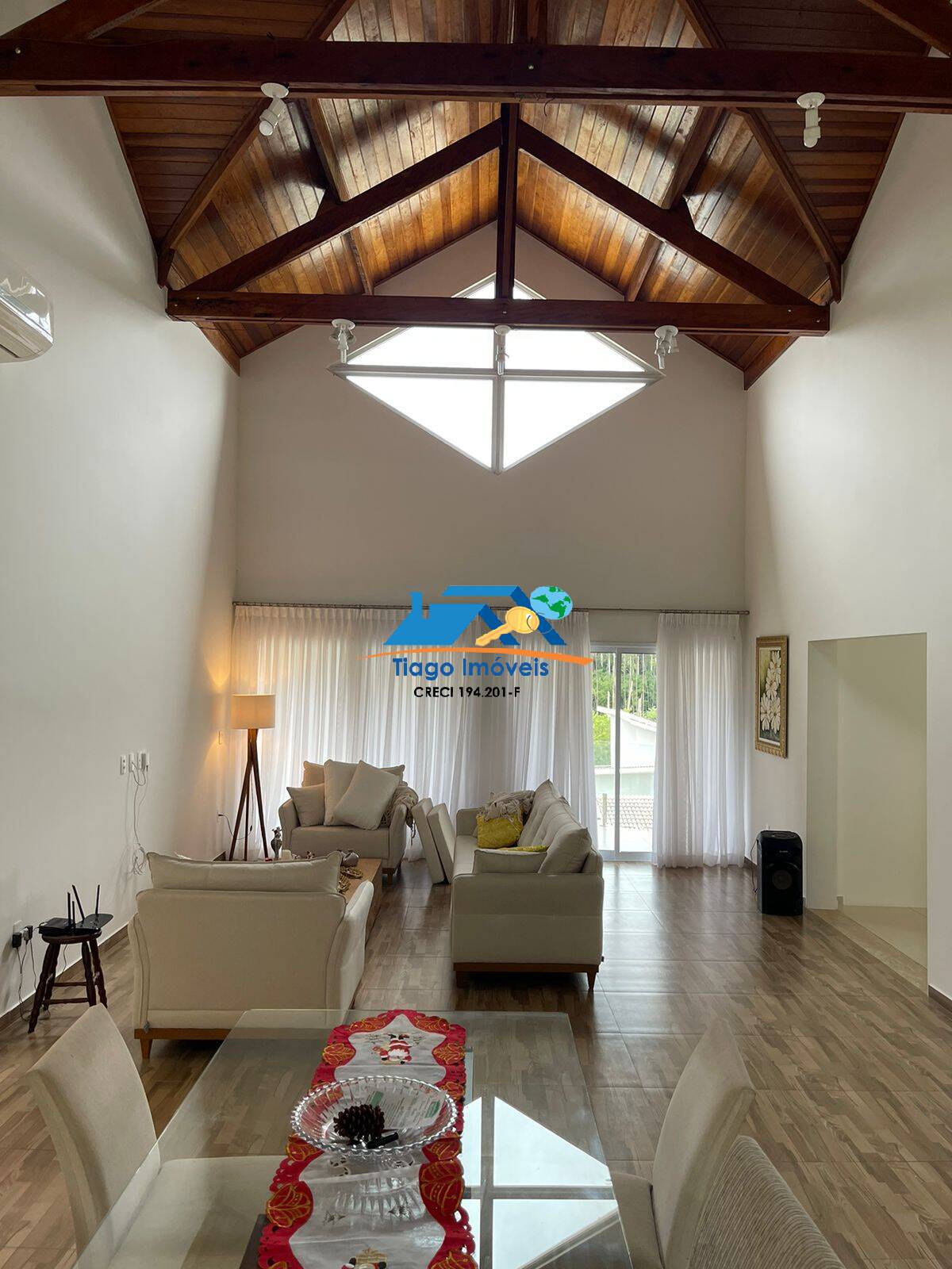 Casa, 4 quartos, 1930 m² - Foto 13