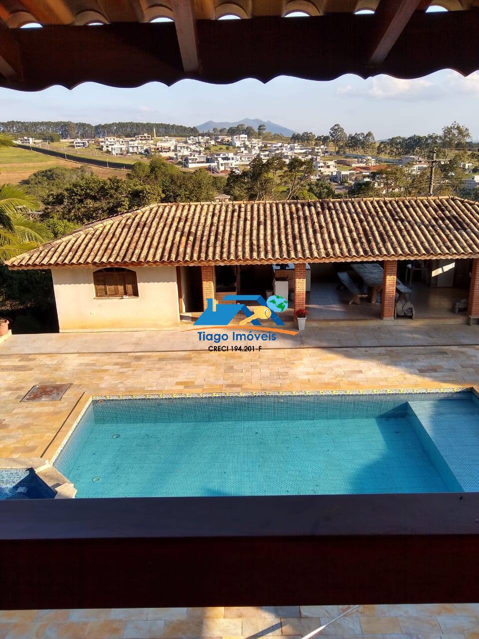 Sítio, 3 quartos, 2384 m² - Foto 2