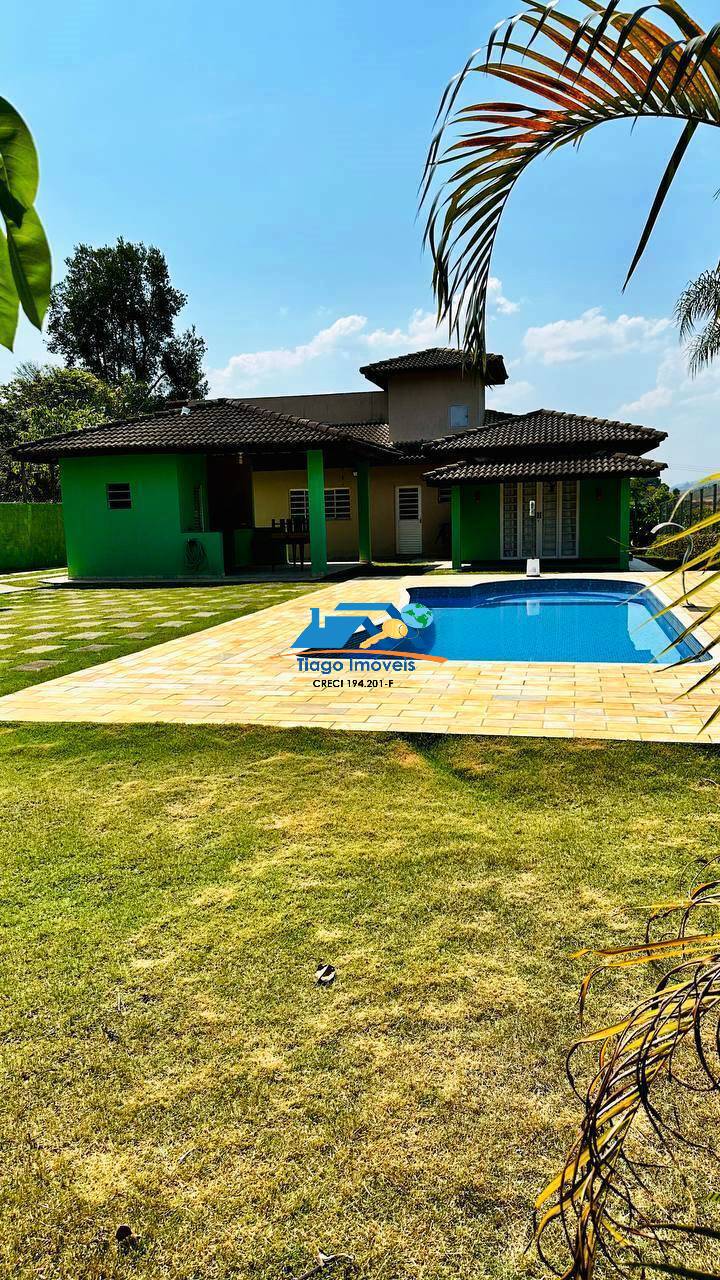 Casa, 3 quartos, 1896 m² - Foto 2