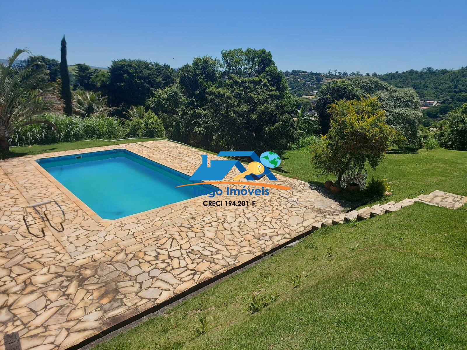 Chácara, 4 quartos, 2000 m² - Foto 1