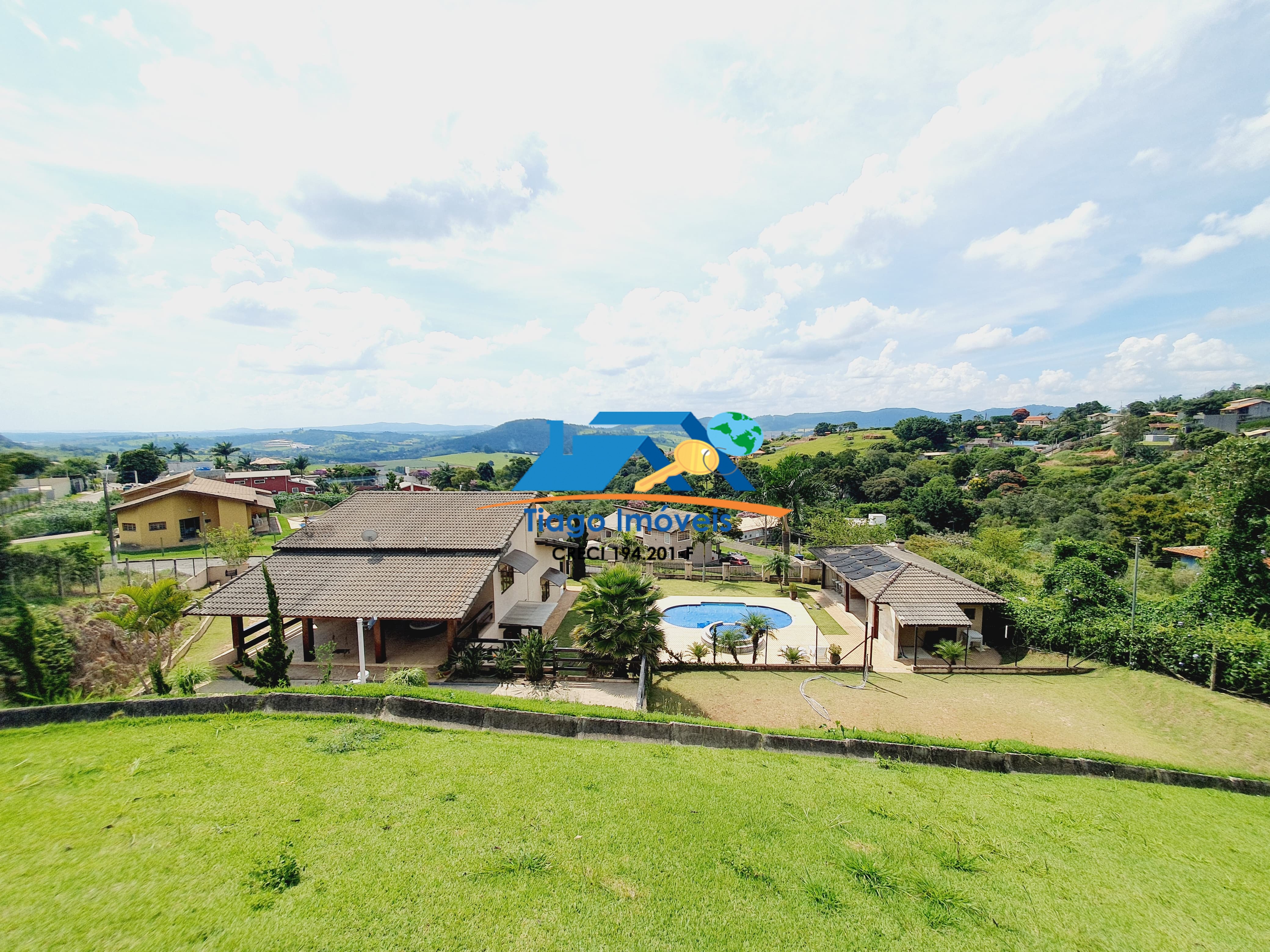 Casa, 4 quartos, 1733 m² - Foto 2